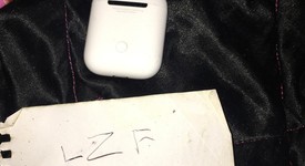 Used
													Apple AirPods 3rd Gen - Lightning Case, photo 2 of 4