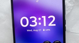 Good
													Motorola Razr Plus (2024) - Unlocked, Navy Blue, 256 GB, 12 GB, photo 4 of 8
