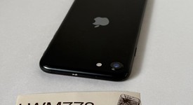 Fair
													Apple iPhone SE 3rd Gen 2022 - Unlocked, Midnight, 64 GB, A2595, photo 3 of 7