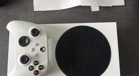 Mint
													Xbox Series S (2020) - White, 512 GB, photo 3 of 3