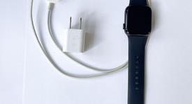 Fair
													Apple Watch Series 5 40mm - Gray, A2092 - GPS, Aluminum, photo 2 of 16