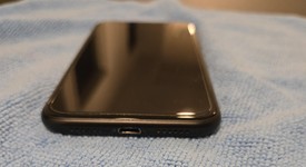 Good
													Apple iPhone Xr - Unlocked, Black, 64 GB, A1984, photo 4 of 7