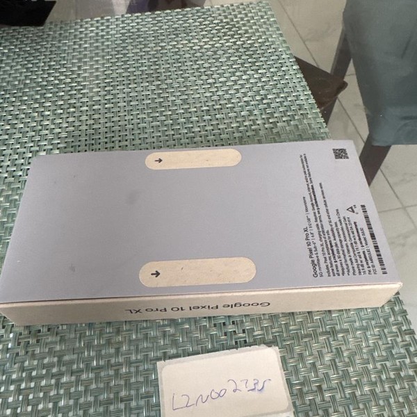 Google Pixel 10 Pro XL - Unlocked, 512 GB, Moonstone, GUL82