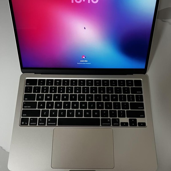 MacBook Air 2025 (M4) - 13 inch - 256 GB, Silver, 16 GB, Apple M4