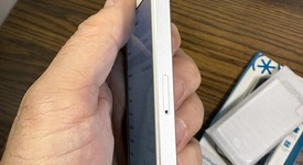 Good
													Apple iPhone SE 1st Gen 2016 - Unlocked, Silver, 32 GB, A1662, photo 4 of 8