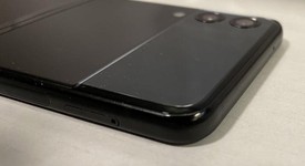 Good
													Samsung Galaxy Z Flip3 5G - Unlocked, Black, 128 GB, 8 GB, SM-F711U1, photo 2 of 9
