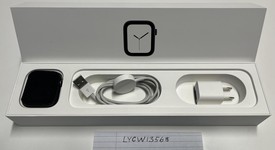 Fair
													Apple Watch Series 4 44mm - Unlocked, Gray, A1976 - Cellular, Aluminum, photo 5 of 5