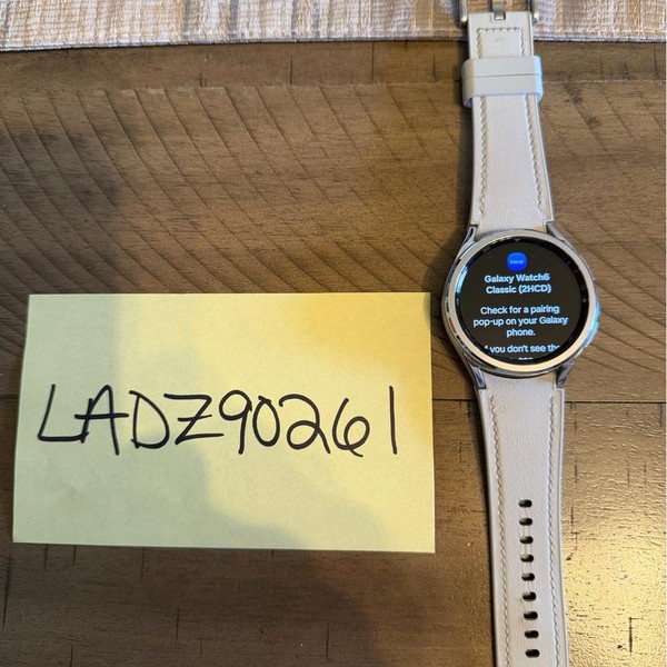 Samsung Galaxy Watch6 Classic - Wi-Fi, Silver, 43mm