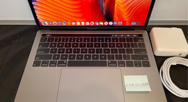 Mint
													MacBook Pro 2018 (With Touch Bar) - 13" - I5, Gray, 512 GB, 8 GB, photo 2 of 8