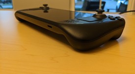 Mint
													Steam Deck - AMD, Black, 512 GB, 16 GB, photo 2 of 9