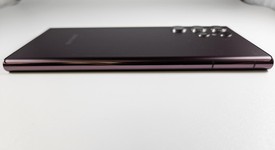 Fair
													Samsung Galaxy S22 Ultra - AT&T, Burgundy, 128 GB, 8 GB, SM-S908U, photo 5 of 7