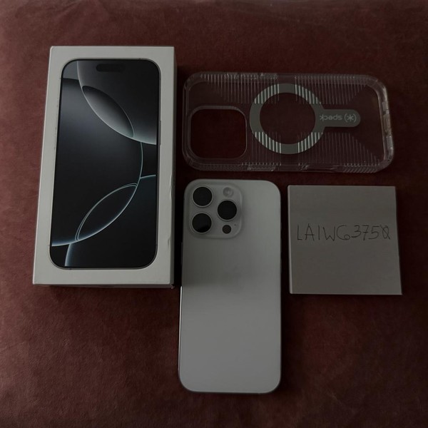 Apple iPhone 16 Pro - Unlocked, 256 GB, White, A3083