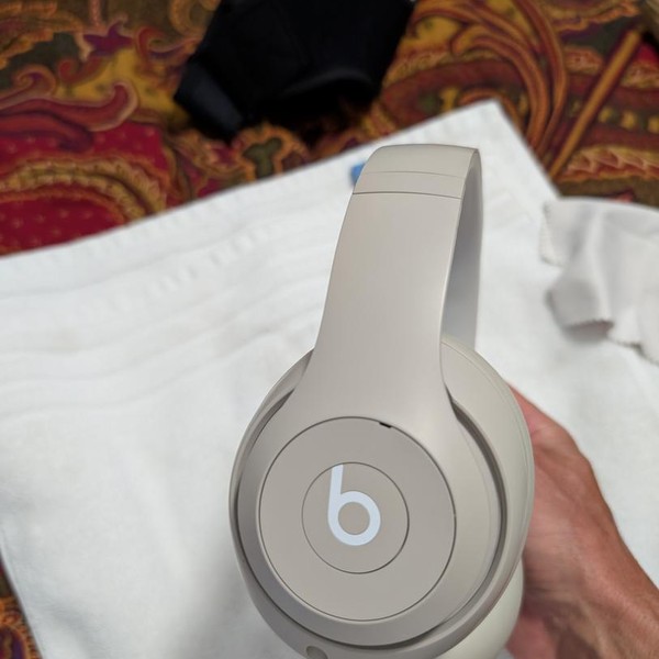 Beats Studio Pro - Sandstone