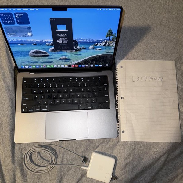 MacBook Pro 2023 - 14 inch - 512 GB, Gray, 16 GB, Apple M2 Pro 10-core