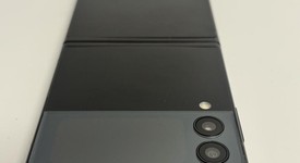 Fair
													Samsung Galaxy Z Flip3 5G - Unlocked, Black, 128 GB, 8 GB, SM-F711U1, photo 4 of 9