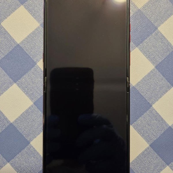 Motorola Razr Ultra (2025) - Unlocked, 1 TB, PANTONE Rio Red, 16 GB