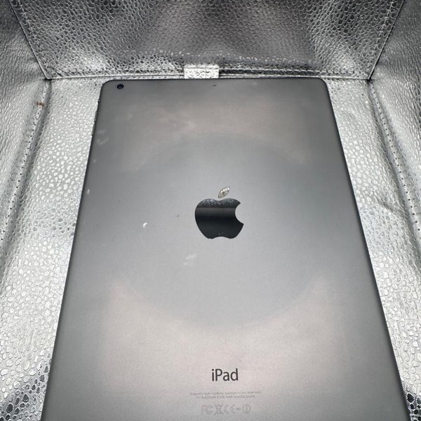 Apple iPad Air - Wi-Fi, 32 GB, Silver