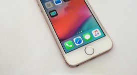 Good
													Apple iPhone SE 1st Gen 2016 - Unlocked, Rose Gold, 16 GB, A1662, photo 2 of 11