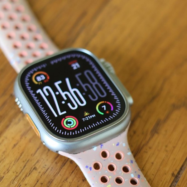 Apple Watch Ultra 2 49mm - AT&T, Natural, A2986