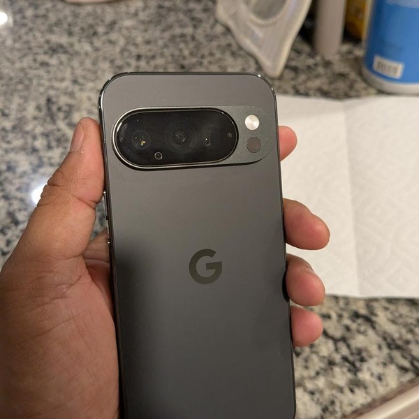 Google Pixel 10 Pro - Unlocked, 256 GB, Obsidian, G4QUR