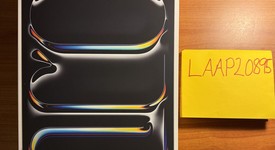 Mint
													Apple iPad Pro 13" (M4) 2024 - Unlocked, Silver, 2 TB, 16 GB, A2926, Standard Glass, photo 5 of 13