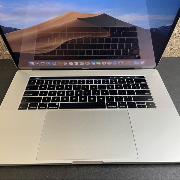 MacBook Pro 2018 (With Touch Bar) - 15 inch - 512 GB, Silver, 32 GB, Intel Core i9