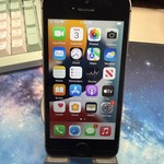 Good Apple iPhone SE 1st Gen 2016 - Unlocked, 32 GB, Grey, A1723