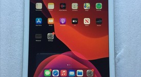 Good
													Apple iPad 6th Gen - Wi-Fi, Silver, 32 GB, A1893, photo 1 of 11