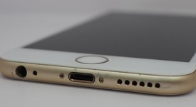 Good
													Apple iPhone 6S - Unlocked, Gold, 64 GB, A1688, photo 1 of 11