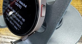 Fair
													Samsung Galaxy Watch4 - Unlocked, Gold, 40mm, photo 4 of 6