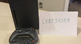 Mint
													Xbox Series X (2020) - Black, 1 TB, standard, photo 1 of 13