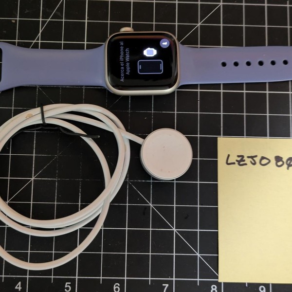 Apple Watch Series 7 41mm - Starlight, A2473 - GPS, Aluminum