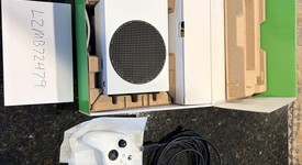 Mint
													Xbox Series S (2020) - White, 512 GB, photo 6 of 6