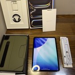 Mint Apple iPad Pro 11 inch (M4) 2024 - Wi-Fi, 256 GB, Black, 8 GB, A2836, Standard Glass