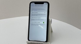Fair
													Apple iPhone Xr - Unlocked, Black, 64 GB, A1984, photo 4 of 9