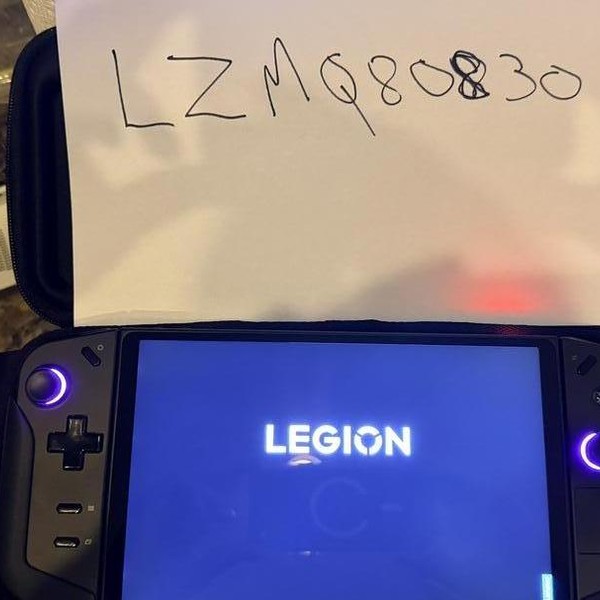 Lenovo Legion Go - 512 GB, Black, 16 GB, AMD Ryzen Z1 Extreme