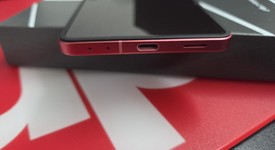 Mint
													Samsung Galaxy Z Flip7 - Unlocked, Coral, 512 GB, 12 GB, SM-F766U1, photo 3 of 8