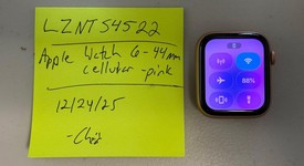 Mint
													Apple Watch Series 6 44mm - Unlocked, Gold, A2294 - Cellular, Aluminum, photo 1 of 7