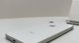 Good
													Apple iPhone Xr - Unlocked, White, 64 GB, A1984, photo 4 of 5