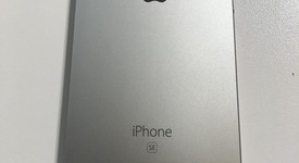 Good
													Apple iPhone SE 1st Gen 2016 - Unlocked, Grey, 32 GB, A1662, photo 3 of 4