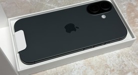 Mint
													Apple iPhone 17 - Unlocked, Black, 256 GB, A3258, photo 3 of 11