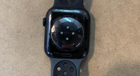 Good
													Apple Watch Series 7 45mm - Unlocked, Midnight, A2477 - Cellular, Nike, photo 2 of 7