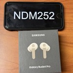 New Samsung Galaxy Buds4 Pro - Pinkgold