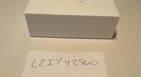New
													Apple AirPods 3rd Gen - Lightning Case, photo 3 of 4