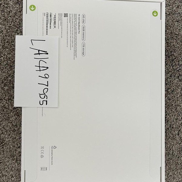 MacBook Pro 2026 - 14 inch (M5) - 1 TB, Silver, 16 GB, Apple M5, Standard Display