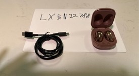 Used
													Samsung Galaxy Buds Live - Bronze, SM-R180, photo 1 of 4