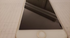 Good
													Apple iPhone 7 - Verizon, Gold, 256 GB, A1660, photo 2 of 3