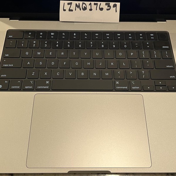 MacBook Pro Late 2023 (M3) - 16 inch - Apple M3 Max 16-core, Silver, 1 TB, 64 GB, 40-core GPU