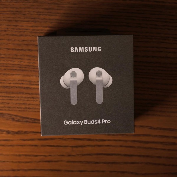 Samsung Galaxy Buds4 Pro - White
