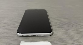Mint
													Apple iPhone Xr - Unlocked, White, 64 GB, A1984, photo 1 of 8
